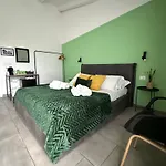 Citroom - Pensión 3*